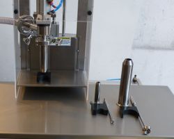 tube filling device